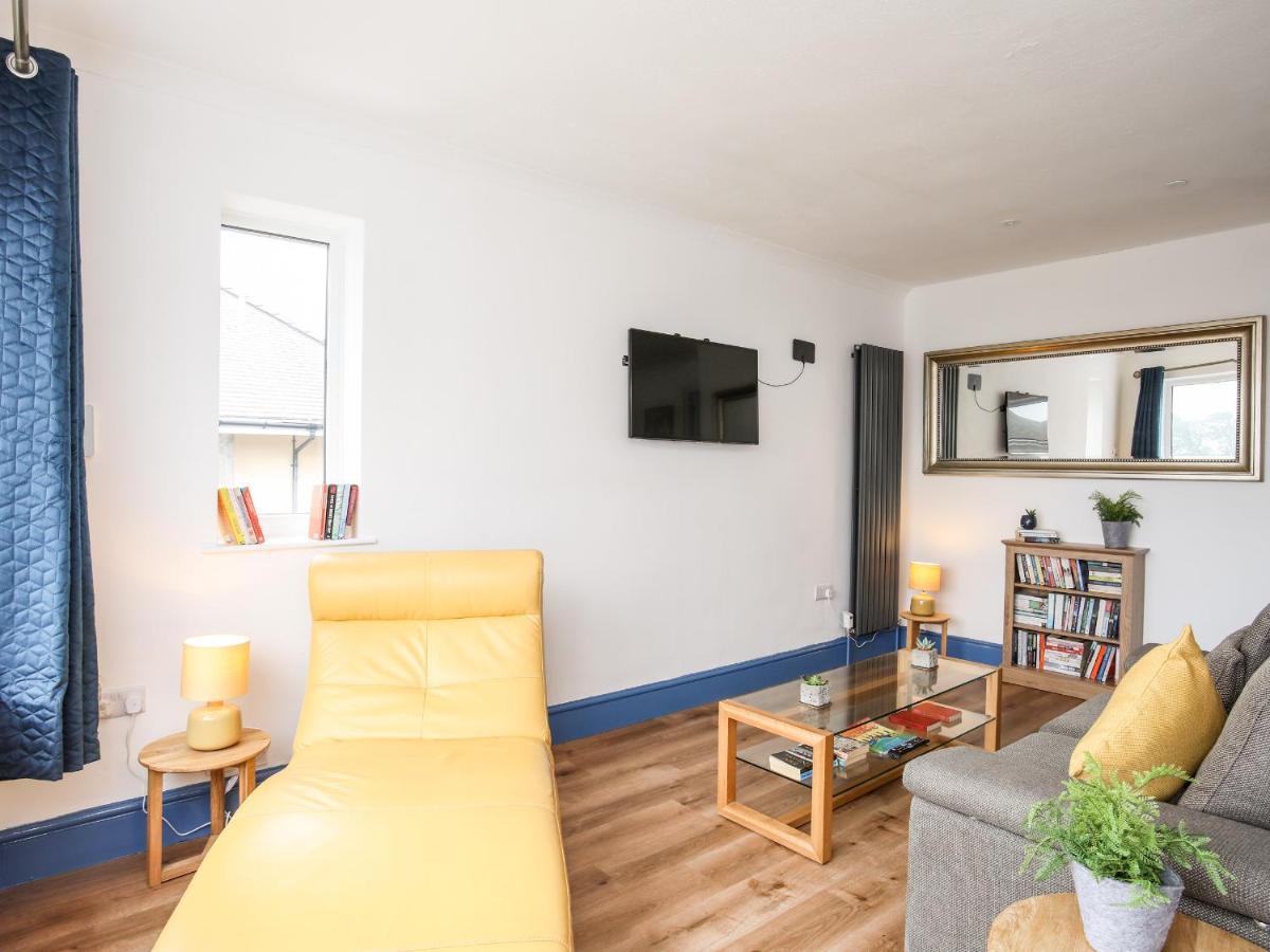 Апартаменты Ty Coets Coach House Карнарвон Экстерьер фото